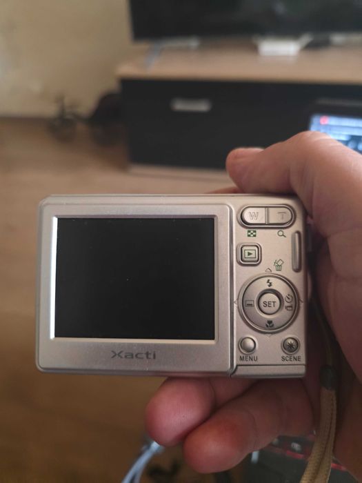 фотоапарат Sanyo xsakti 7.1