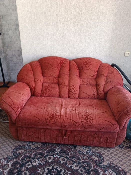 Шкаф/комод/2 тумбы/диван/стол+табурет