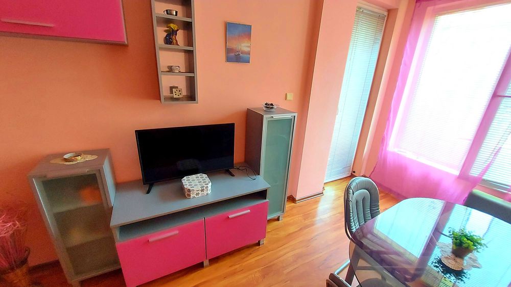 Дава се под наем Двустаен апартамент в Бургас, Възраждане - 60 кв.м за 89.25 € - Снимка #2