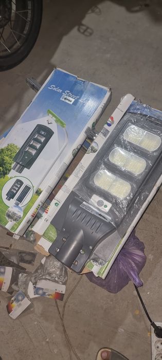 Солнечный панели светилник