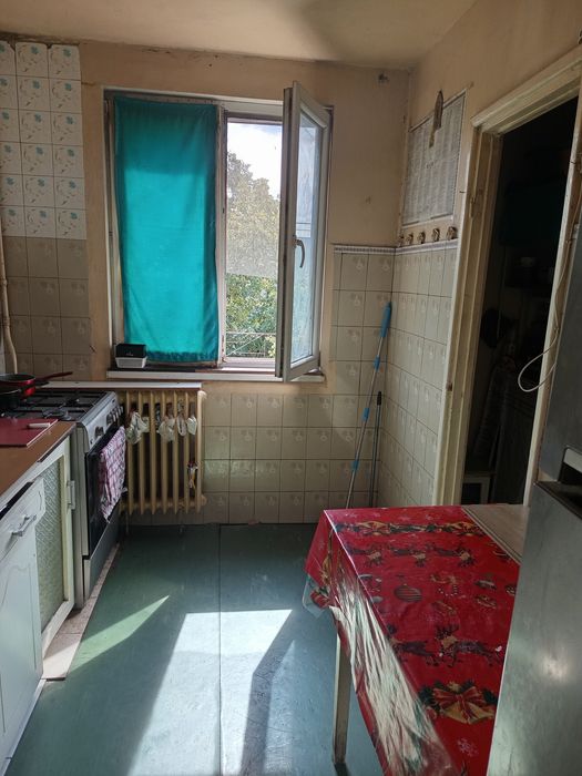 Închiriez 2 camere