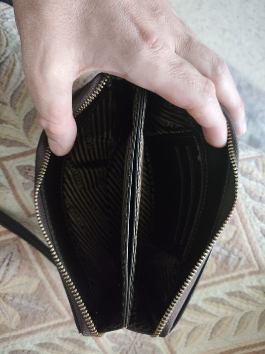 Продам портмонеклач б/у состояние хорошее