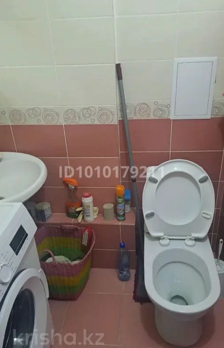 Сдам в комнате Койка место