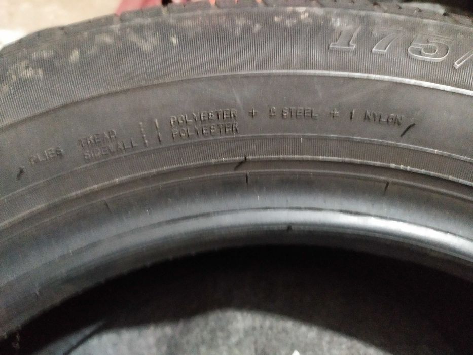 4 pneuri 175/65 R14 Dunlop japonia