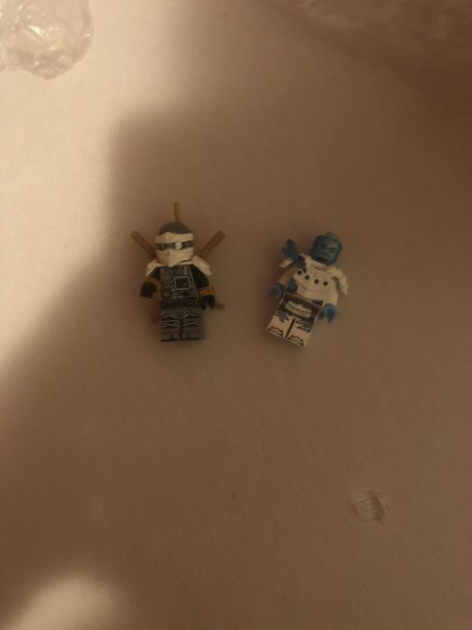 Piese lego omuleti de lego