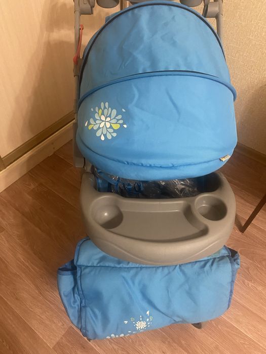 Коляска демисезонная