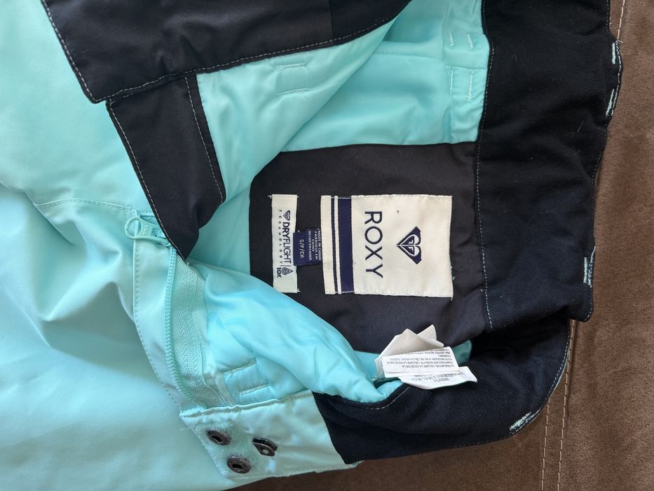 Скиорски дамски екип Roxy