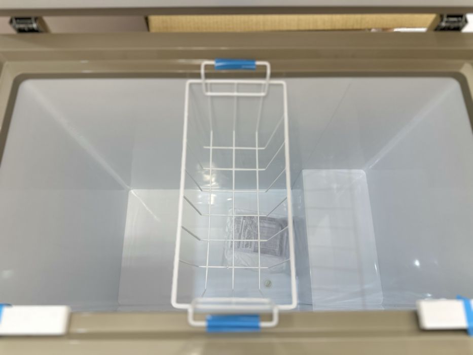 Продам морозильник  новый