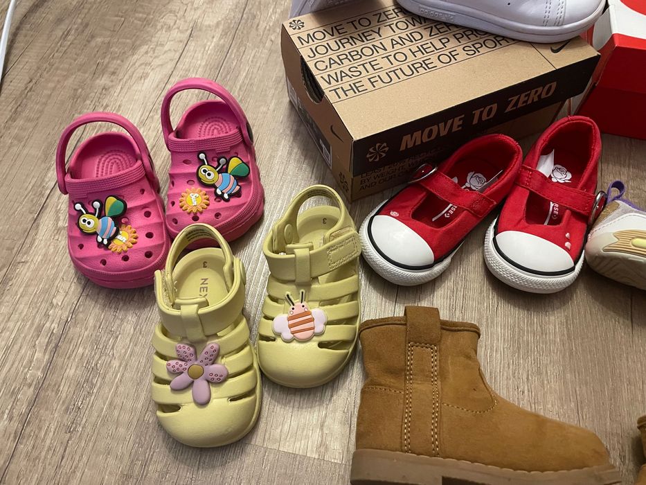 Обувки боти сандали маратонки Nike Next Crocs Converse Adidas