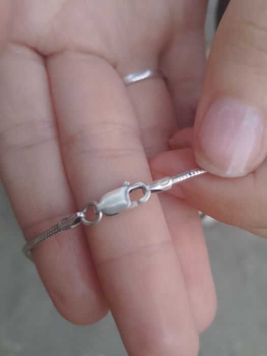Продам цепочку серебро 925