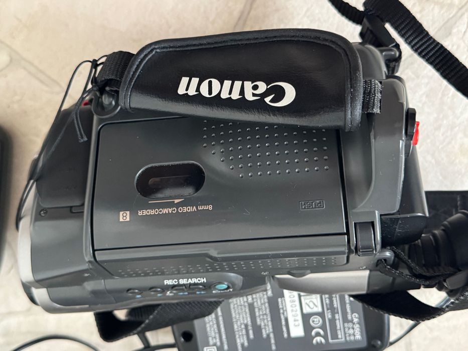 Camera video CANON UC-V200