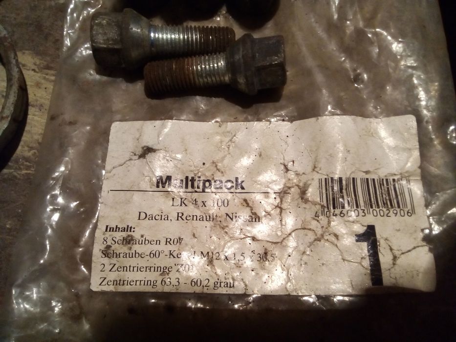 Болтове втулки тасове Дачия Рено Нисан