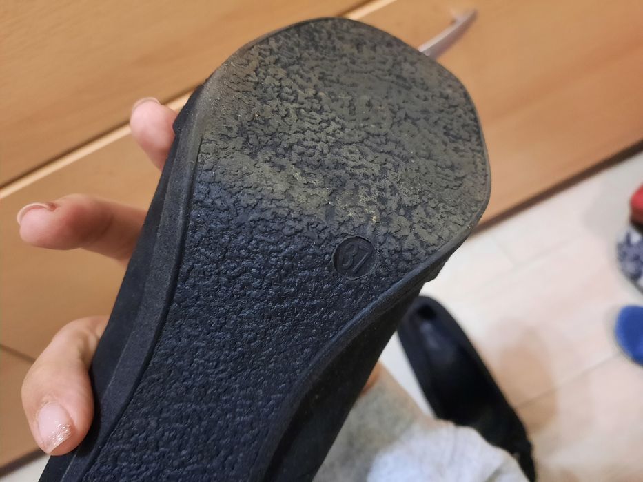 Обувки на ток 37 черни