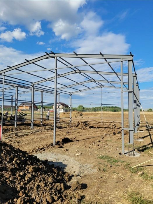 hale si structuri metalice