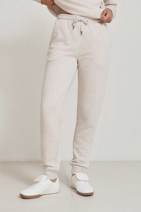 Женский спортивный костюм с капюшоном – Турция