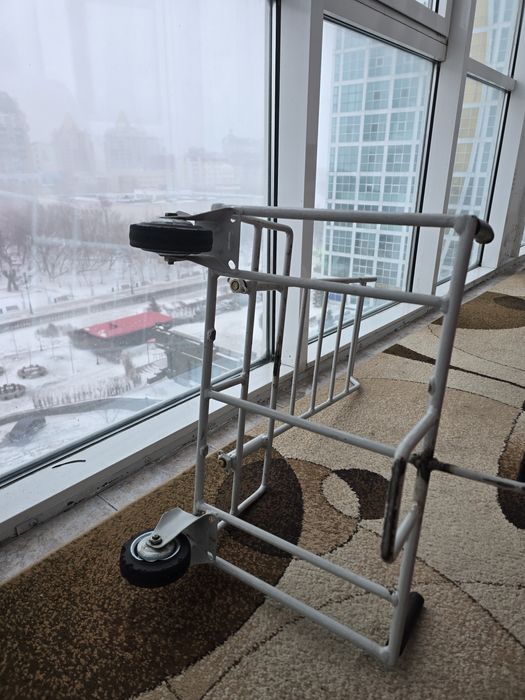 Тележка ручная для инструмента