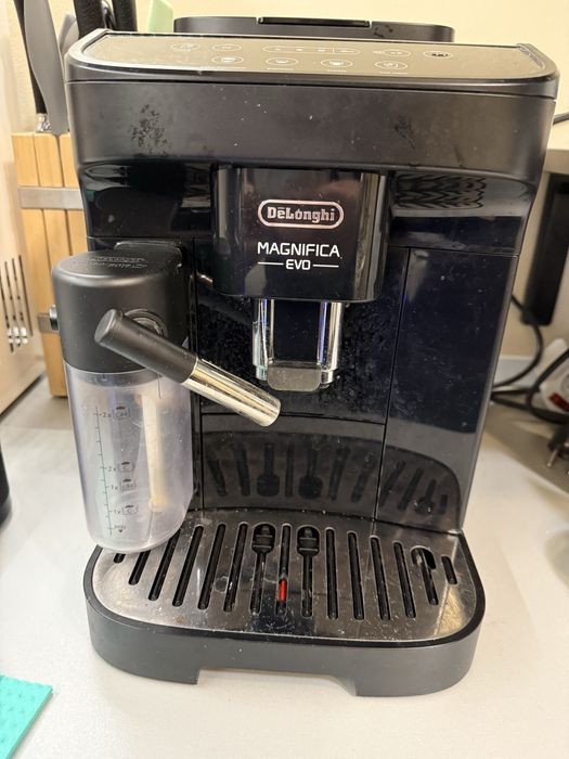 De Longhi  expresor foarte bun