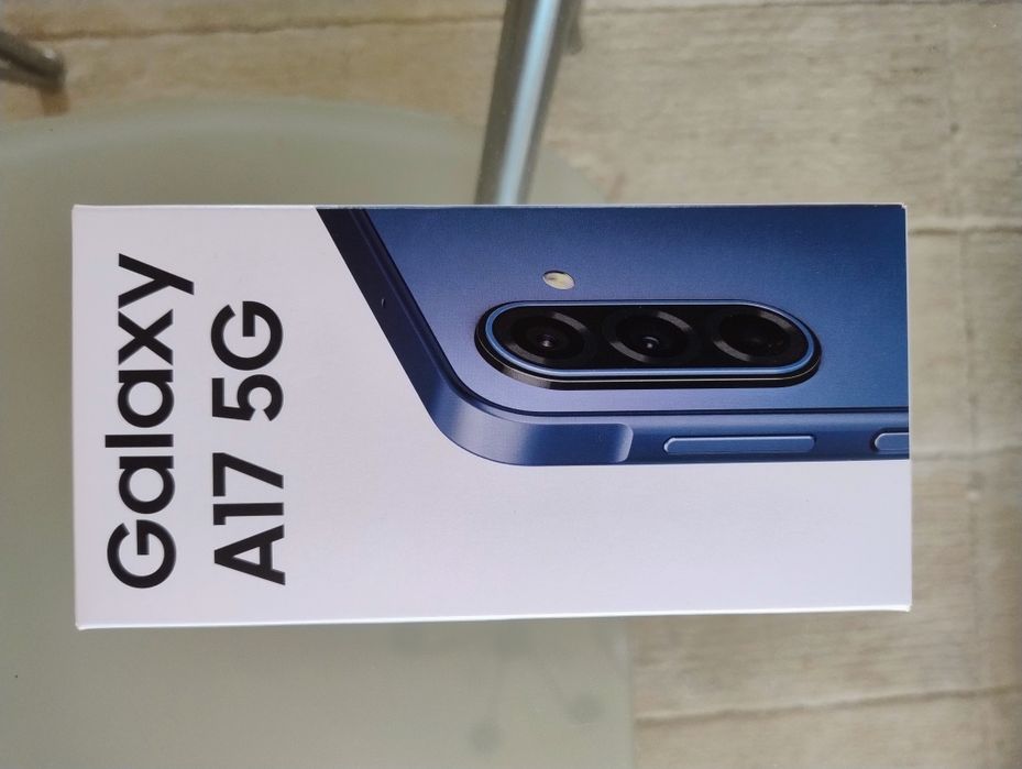 Samsung    A17  5 G