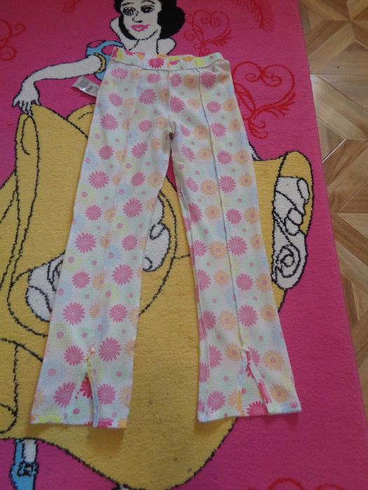 Vand paltaloni creponati de fetita 3.