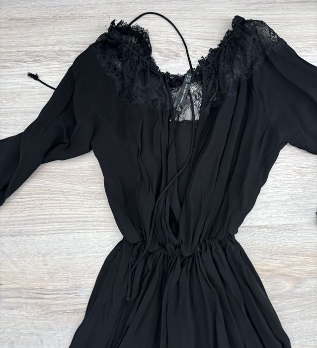 Zara рокля с дантела