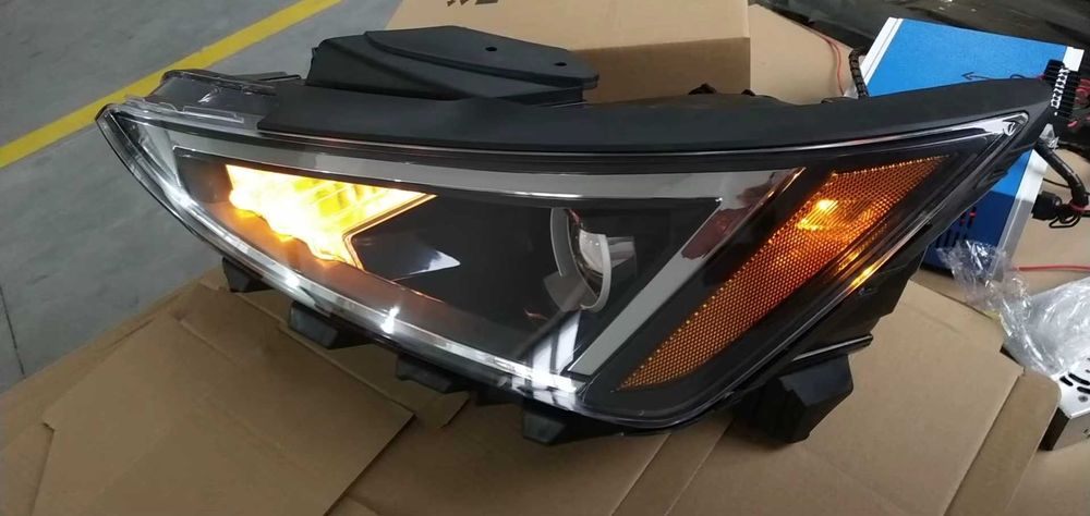 Фара передний на Хэндай Елантра 19- (USA)/Hyundai Elantra 19- (USA)