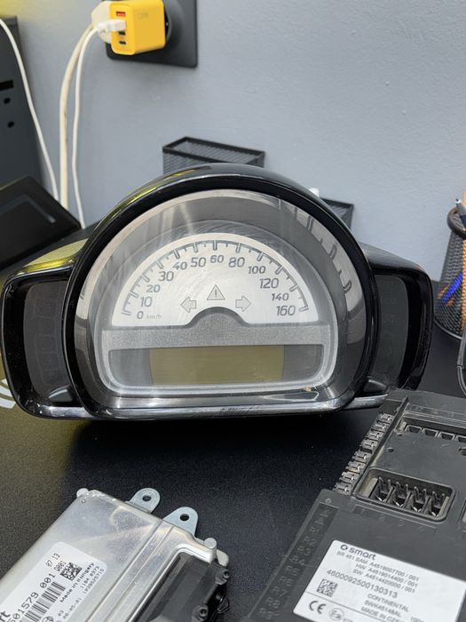 За Smart Fortwo 451 (ECU/SAM)