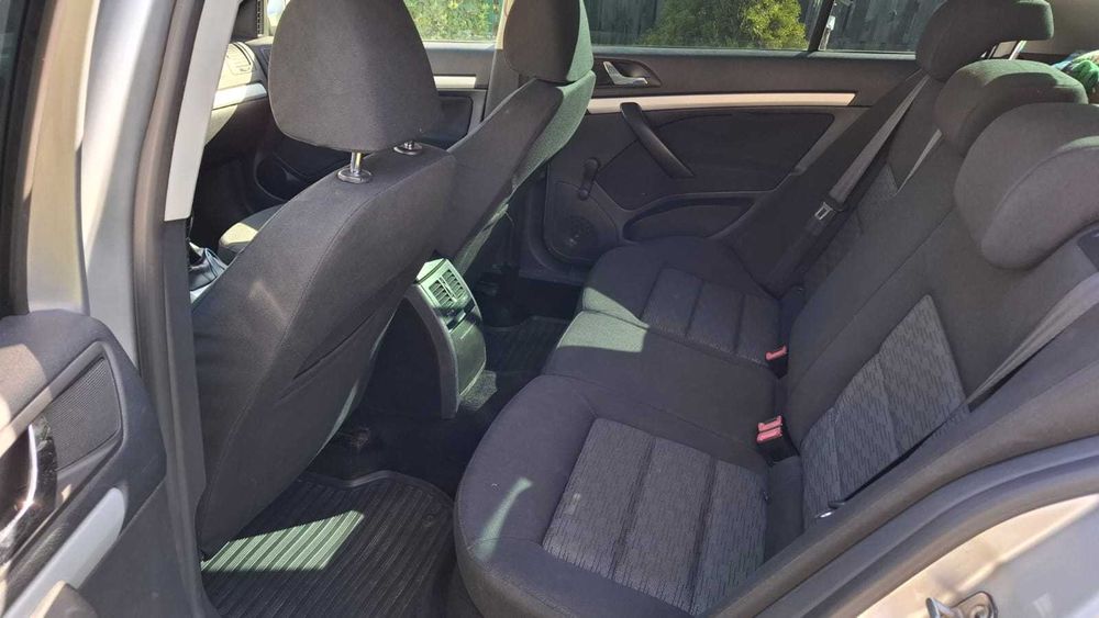 Vând Skoda Octavia 2 Facelift