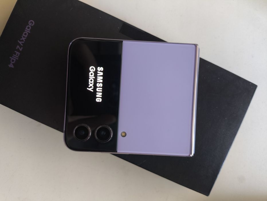 Samsung Z flip 4