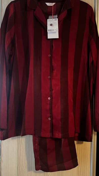 Пижами и нощници