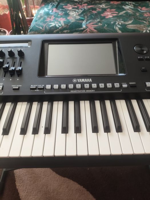 Yamaha Genos si Acordeon Midi/Acustic