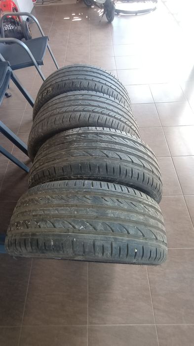 Vând cauciucuri Novex 225/45 R17