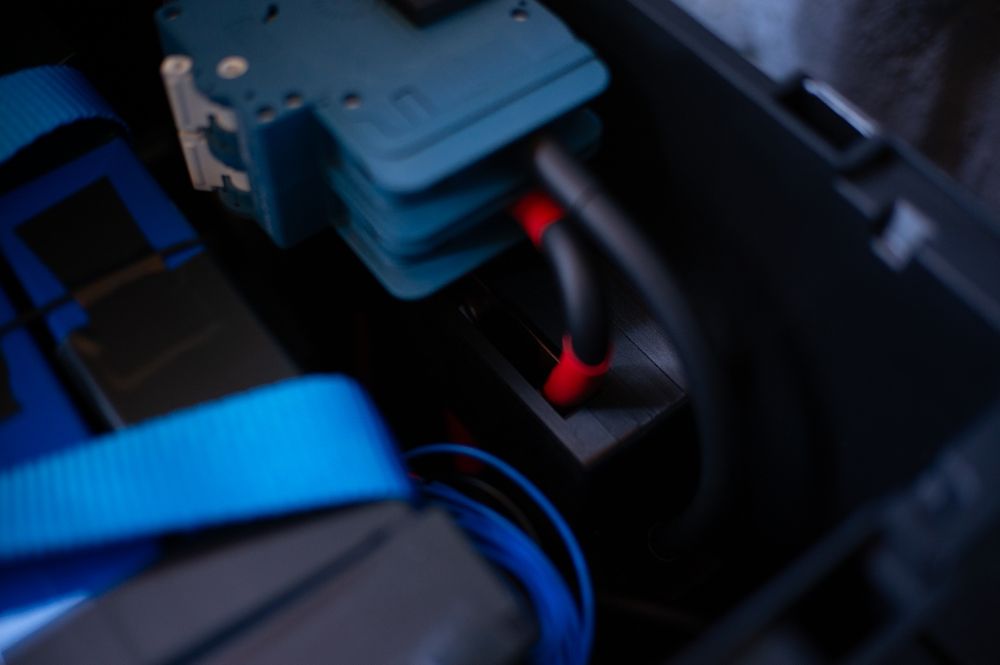 Продавам соларна станция + 6 броя гъвкави соларни панели