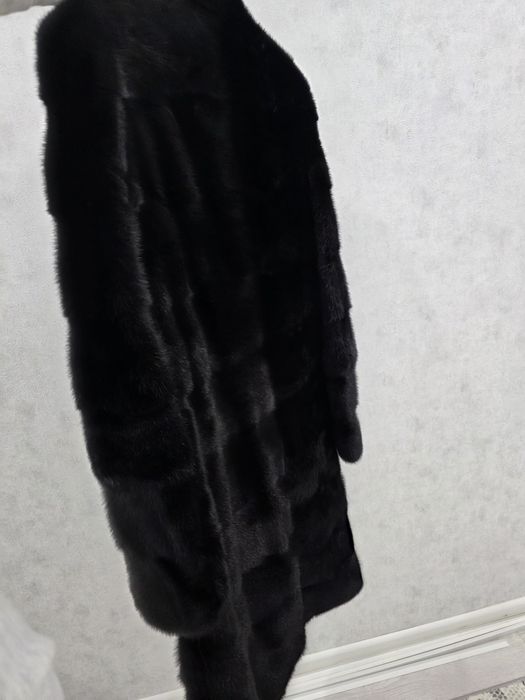 Продам норковую шубу