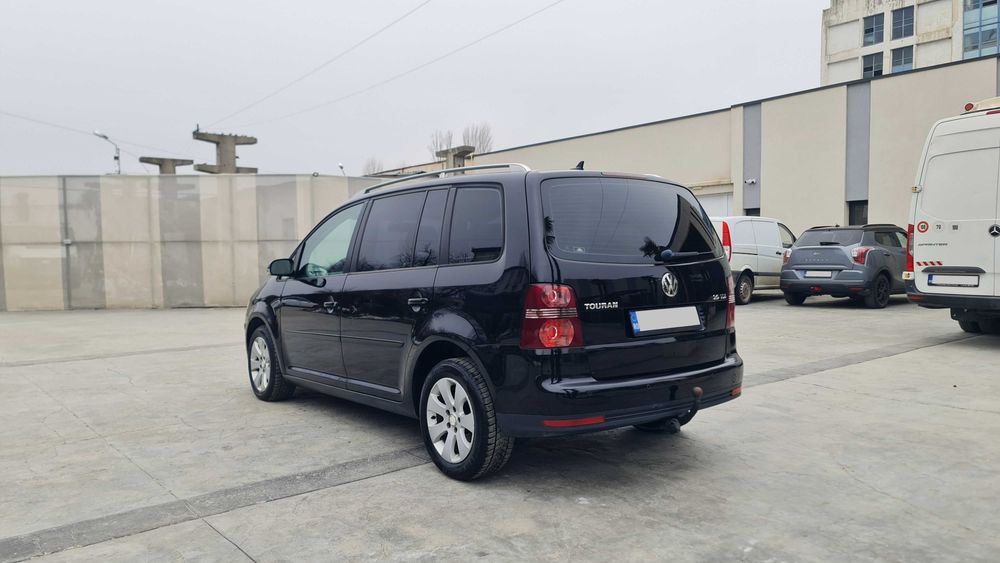 VOLKSWAGEN Touran 2009 — imagine 3