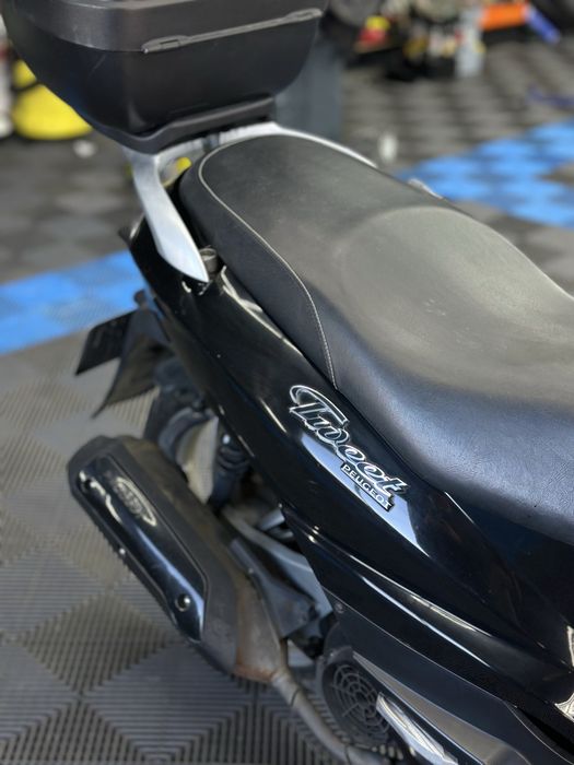 Scuter 125 cc Peugeot Tweet 125