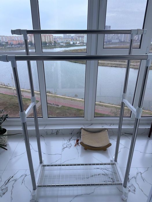 Продам напольную вешалку