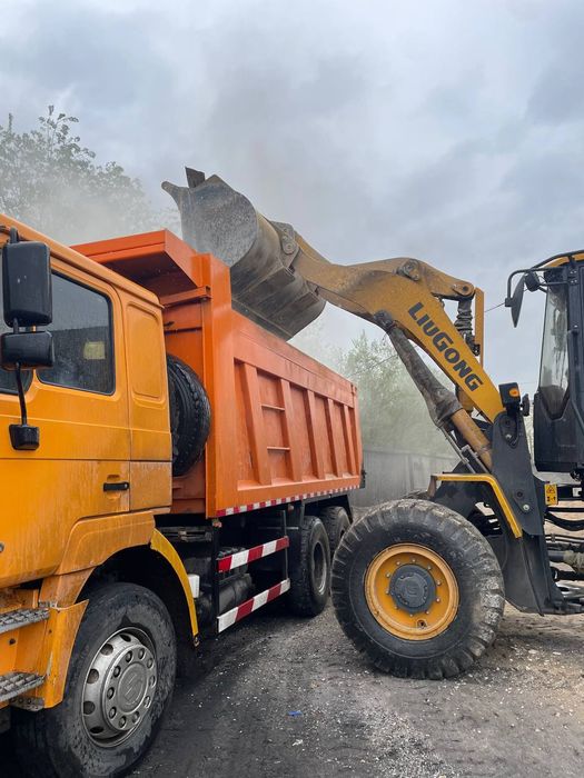 Погрузчик.Услуга фронтальный погрузка