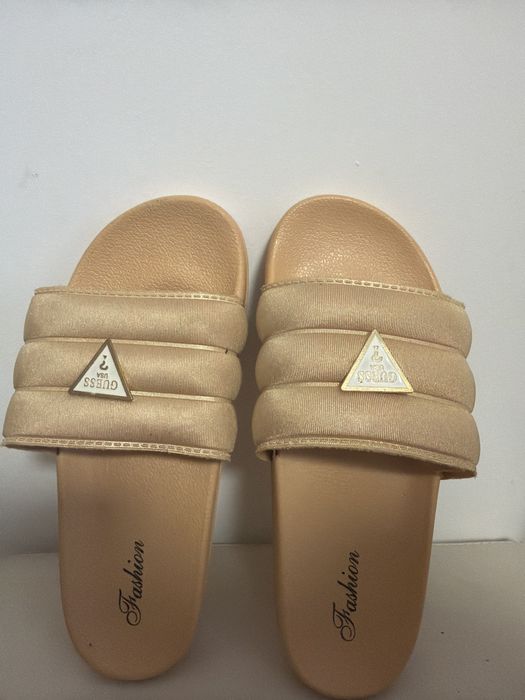 Papuci dama noi guess