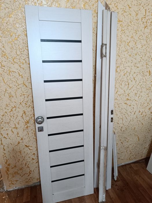 Есік сатылады ...