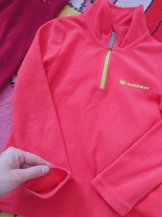 Продам два пакета вещей детских и обувь