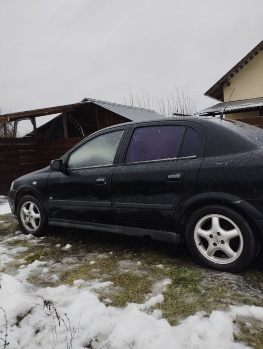 Opel ASTRA G Berlina 1.4 benzină+ GPL 2 seturi roți complete