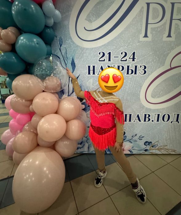 Продам платье фигурное катание