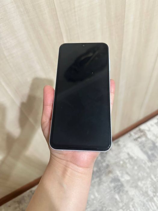 Samsung a25  5g  Shkalat sasteyanada sirochniy