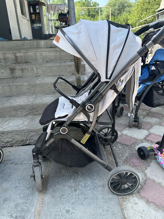 Продам дешево 2коляски и велосипед