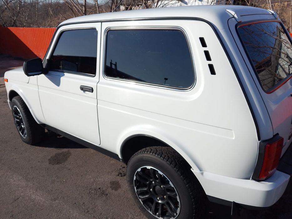 Продам ниву урбан