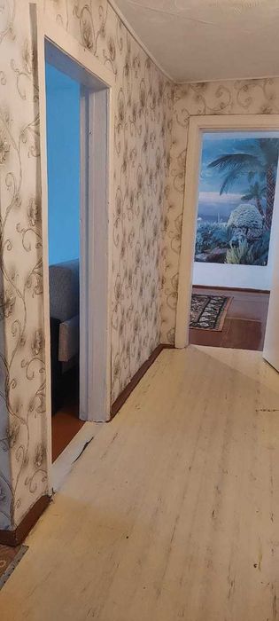 продам двухкомнатную квартиру