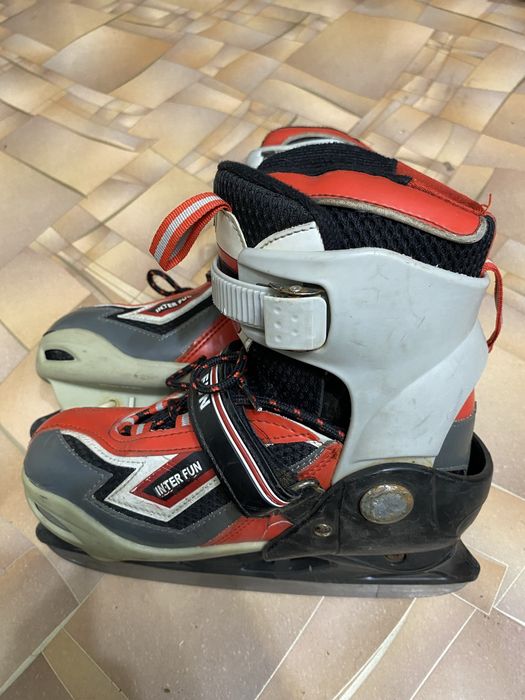 Продам коньки детские