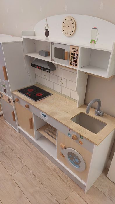 Кухня детская деревянная