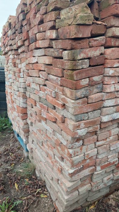 Vând caramida tiganeasca