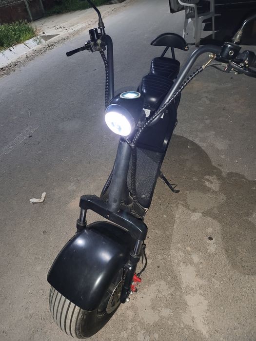 Vând scuter electric